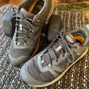 Keen Women's Athletic Shoes in Gray and Olive